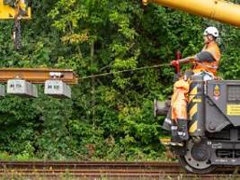 Sanierung bis 30. April 2026: Zugstrecke Berlin - Hamburg ist ab Freitag voll gesperrt
