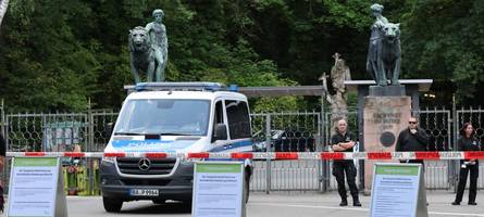 trotz protest: tiergarten nürnberg tötet zwölf paviane