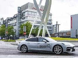 Erhebliche Herausforderungen: Porsche-Gewinn bricht im ersten Halbjahr um 71 Prozent ein