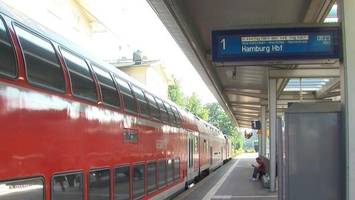 exhibitionist belästigt frau und schlägt polizist krankenhausreif