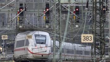 die bahn bleibt unpünktlich – jetzt kommt die großbaustelle