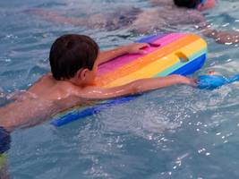 marode bäder: schwimmen lernen? eine frage von glück – oder von geld