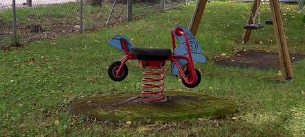 wie sinnvoll ist die spielplatz-pflicht in augsburger wohnanlagen?