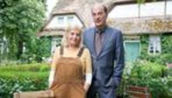 mit spaß zum fernseherfolg: sabine postel lacht gern mit herbert knaup