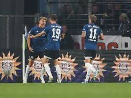 gelb-rot, elfer, spiel gedreht: arminia bielefeld watscht fortuna nach rückstand gehörig ab