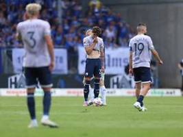 wildes drama auf allen plätzen: absteiger vfl bochum kassiert ganz böse klatsche zum auftakt