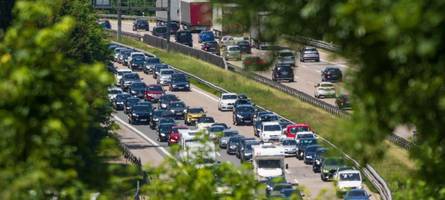 stau auf a8 richtung salzburg: wo es aktuell länger dauert
