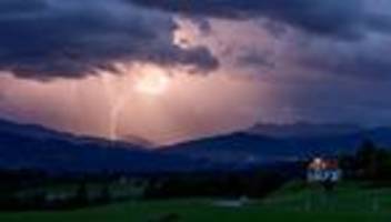 wetter: sehr wenig blitze in bayern