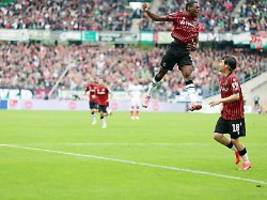 dresden-thriller, 30-meter-tor: hannover 96 knackt kaiserslautern im aufstiegsduell