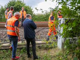 sabotage bei der bahn: polizei ermittelt nach drei kabelbrand-anschlägen