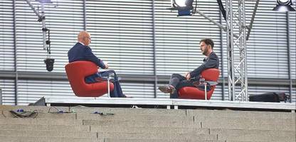 ard vereitelt offenbar pro-akw-demonstration bei »sommerinterview«