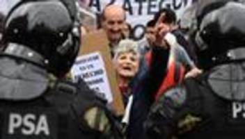 argentinien: javier milei blockiert erneut rentenerhöhung für argentinier