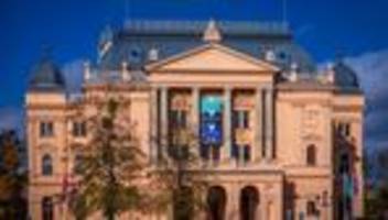 theater-bilanz: 136.000 zuschauer im mecklenburgischen staatstheater