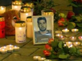Eder: Traum, zusammenzuspielen: Eisbären-Star sitzt nun auf dem Platz seines verstorbenen Bruders