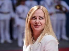 festgenommen – und heimgeflogen: meloni übersteht affäre um libyschen foltergeneral