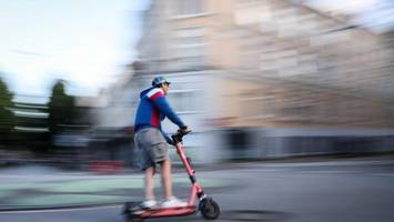 Mehrheit der Berliner will E-Scooter-Verbot – Senat lehnt ab