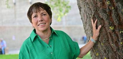 margot käßmann über asyl: »die kirchen verschaffen den behörden mehr zeit, um eine humanitäre lösung für menschen zu finden«