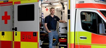 dem rettungsdienst in augsburg fehlen in diesem jahr viele freiwillige - das hat einen grund