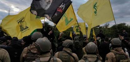 libanon: regierung will waffenmonopol – hisbollah lehnt ab