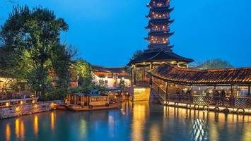 riesen-aufwand: schauspielhaus hamburg plant großes china-gastspiel