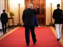 Krieg in der Ukraine: Trump zu Gipfel: Putin-Selenskij-Treffen keine Vorbedingung