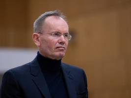 wirecard-prozess: mit hausaufgaben in die ferien