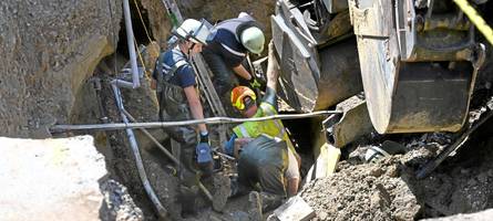 Dramatische Rettungsaktion: Verschütteter Arbeiter aus Baugrube gerettet