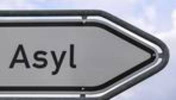 asylquoten: ministerium räumt fehler bei berechnung von asylquoten ein
