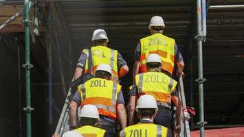 Beamte sollen 5,5 Jahre länger arbeiten – weil sie älter werden