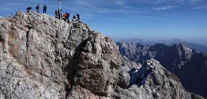 alpen: bergwelt soll besser geschützt werden - resolution in bayern