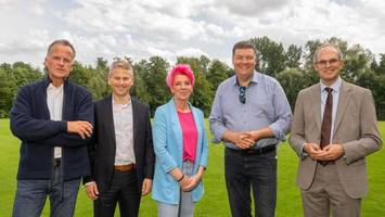 Nach Flutlicht-Streit: Finanzsenator besucht Hamburger Amateurclub