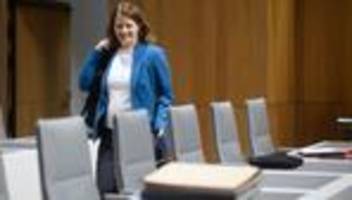europas größter autobauer: ministerin will nach landtagswahl im vw-aufsichtsrat bleiben