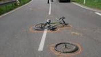 polizei-fahndung: radfahrer tödlich verletzt - verursacher flüchtet