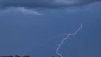 wetter: viel regen - aber geblitzt hat es bisher wenig