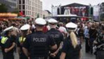 Messerangriff bei Volksfest: Solingen erinnert an Tote des Messerangriffs