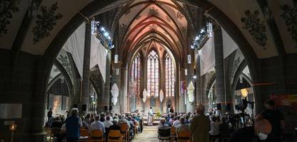 ahrtal: st.-laurentius-kirche vier jahre nach der flutkatastrophe wiedereröffnet