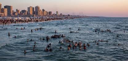 Gaza Riviera im Sommer: Der Strand als einziger Zufluchtsort im Krieg