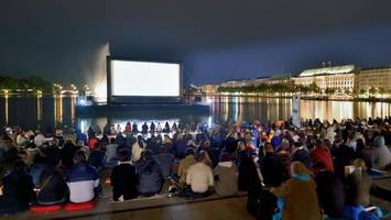 Schwimmende Leinwand: Wann Jungfernstieg zum kostenlosen Kino wird