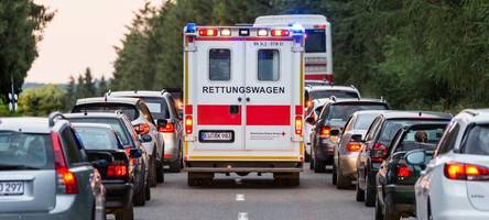 Zwischen Unfällen und Staus: So sollten sich Autofahrer verhalten, wenn Blaulicht naht