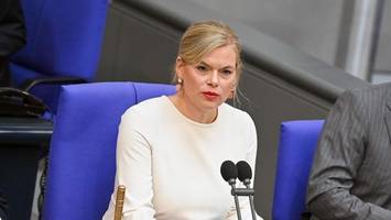 Klöckner will mit Bundestag auf Tiktok – trotz Sicherheitswarnung