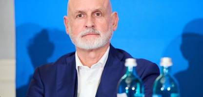 Renten: Beamtenbund-Chef kritisiert Vorschlag über längere Arbeitszeiten