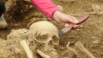 forscher enthüllt: so werden menschliche Überreste identifiziert