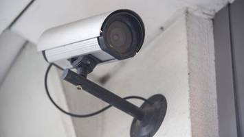 Mitten in der Nacht: Hausbewohner vertreiben Einbrecher