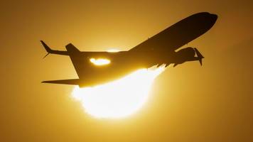 Halbjahreszahlen: Luftverkehrswirtschaft: Deutsche Airlines fliegen hinterher