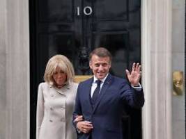 Vor Beginn der Verleumdungsklage: Macron-Anwälte ließen rechte US-Influencerin durchleuchten