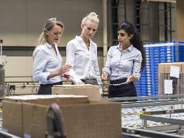 vor allem dank frauen: arbeitszeit pro kopf steigt auf rekordwert