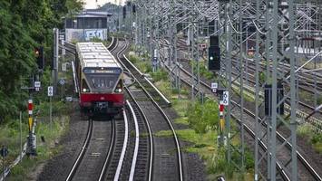 störung bei der s-bahn: verspätungen wegen kaputtem signal