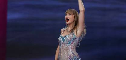 Im Podcast mit Boyfriend Travis Kelce: Taylor Swift kündigt überraschend neues Album an