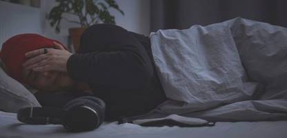 me/cfs: eine psychotherapeutin erklärt, weshalb die krankheit so oft verkannt wird