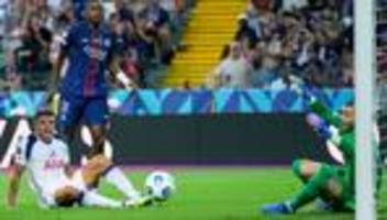 internationaler fußball: neuer paris-torwart patzt: psg gewinnt trotzdem supercup